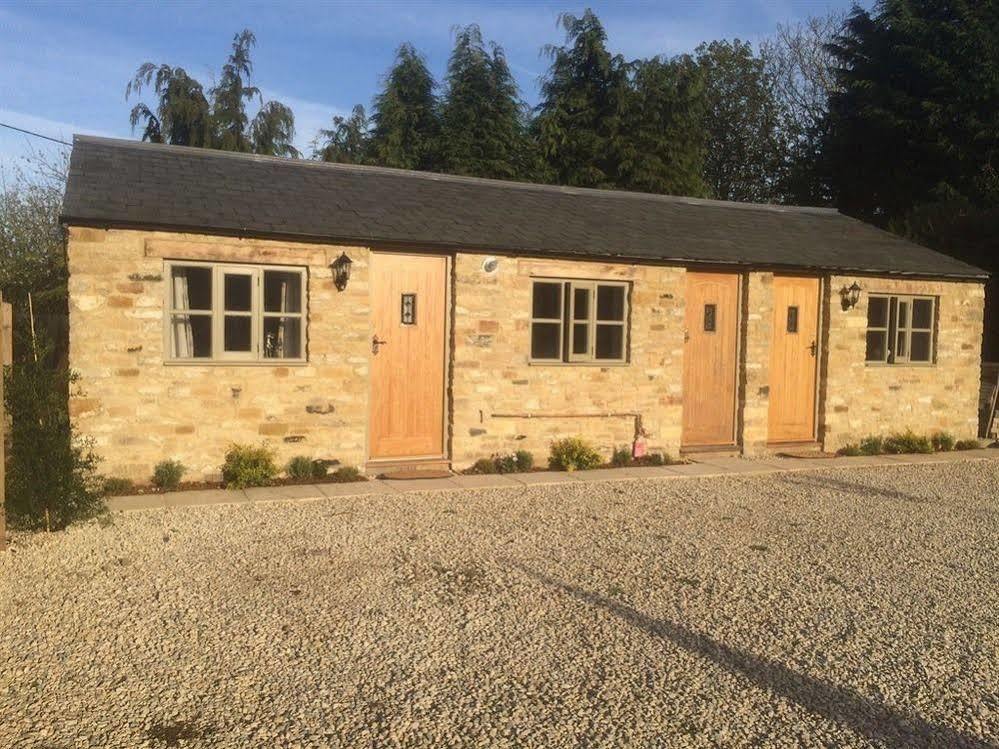 The Salford Inn Chipping Norton Exterior photo